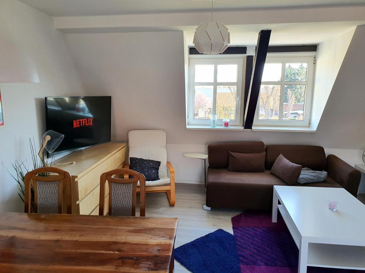 Grosses Offenes Loft Oder Kleine Gemuetliche Wohnung Mit Balkon 볼미르스테트 외부 사진