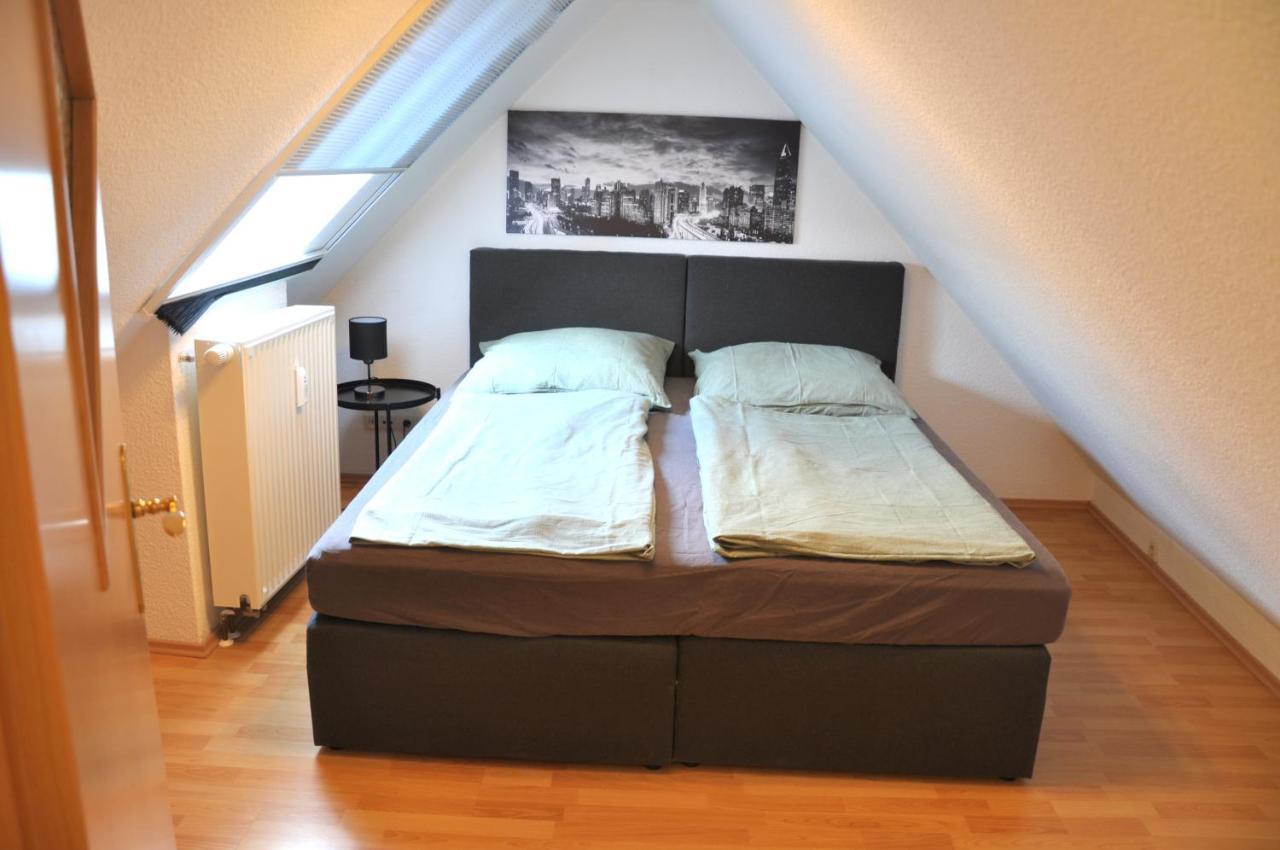Grosses Offenes Loft Oder Kleine Gemuetliche Wohnung Mit Balkon 볼미르스테트 외부 사진